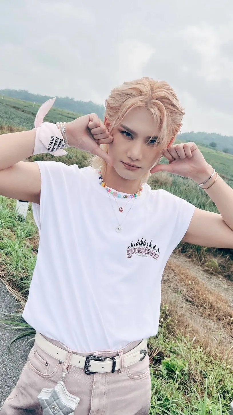 ai character: Jeremy  background