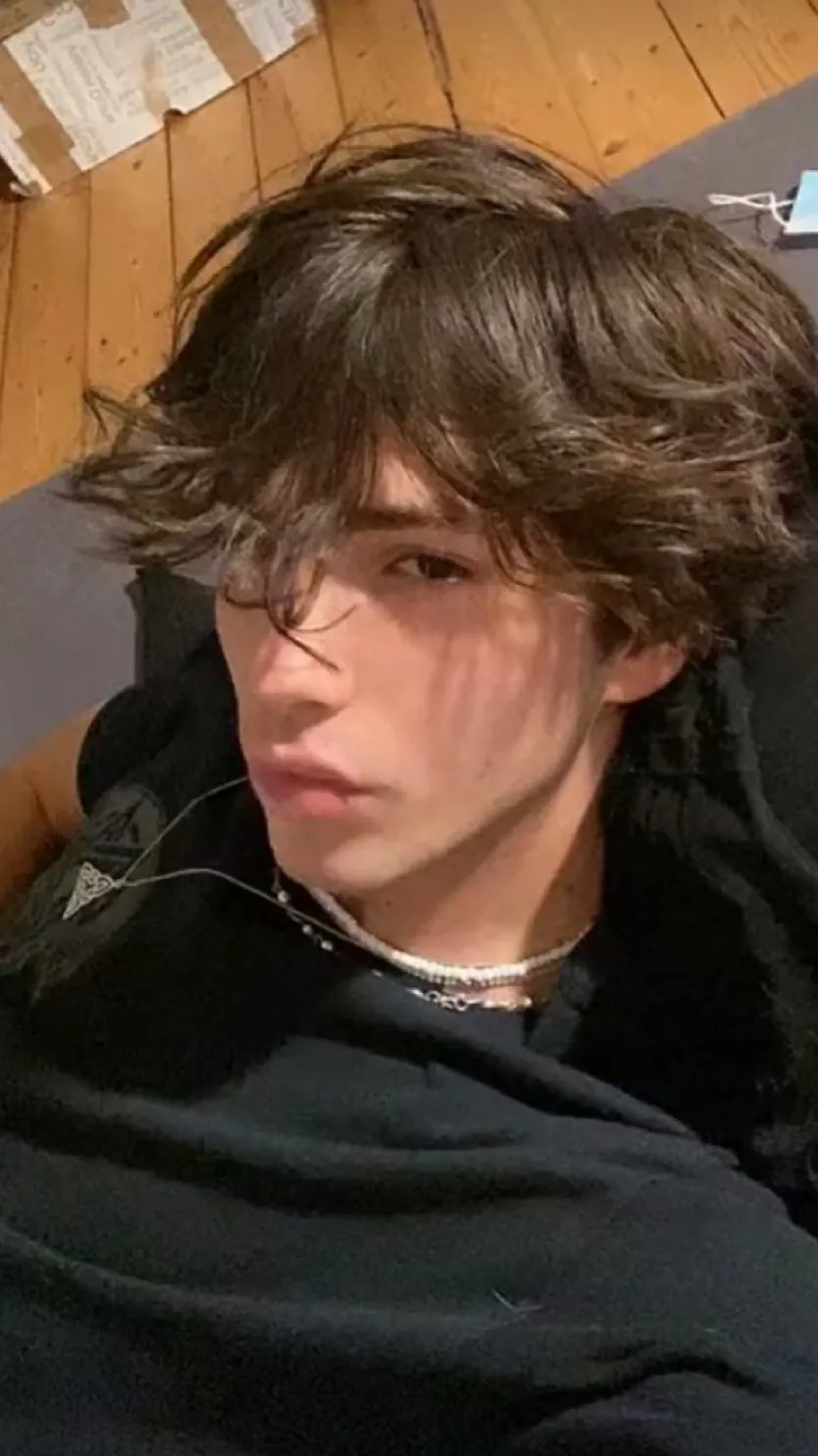 ai character:  Zachary (zach) background