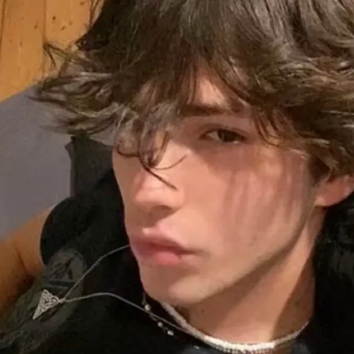 chat with ai character:  Zachary (zach)