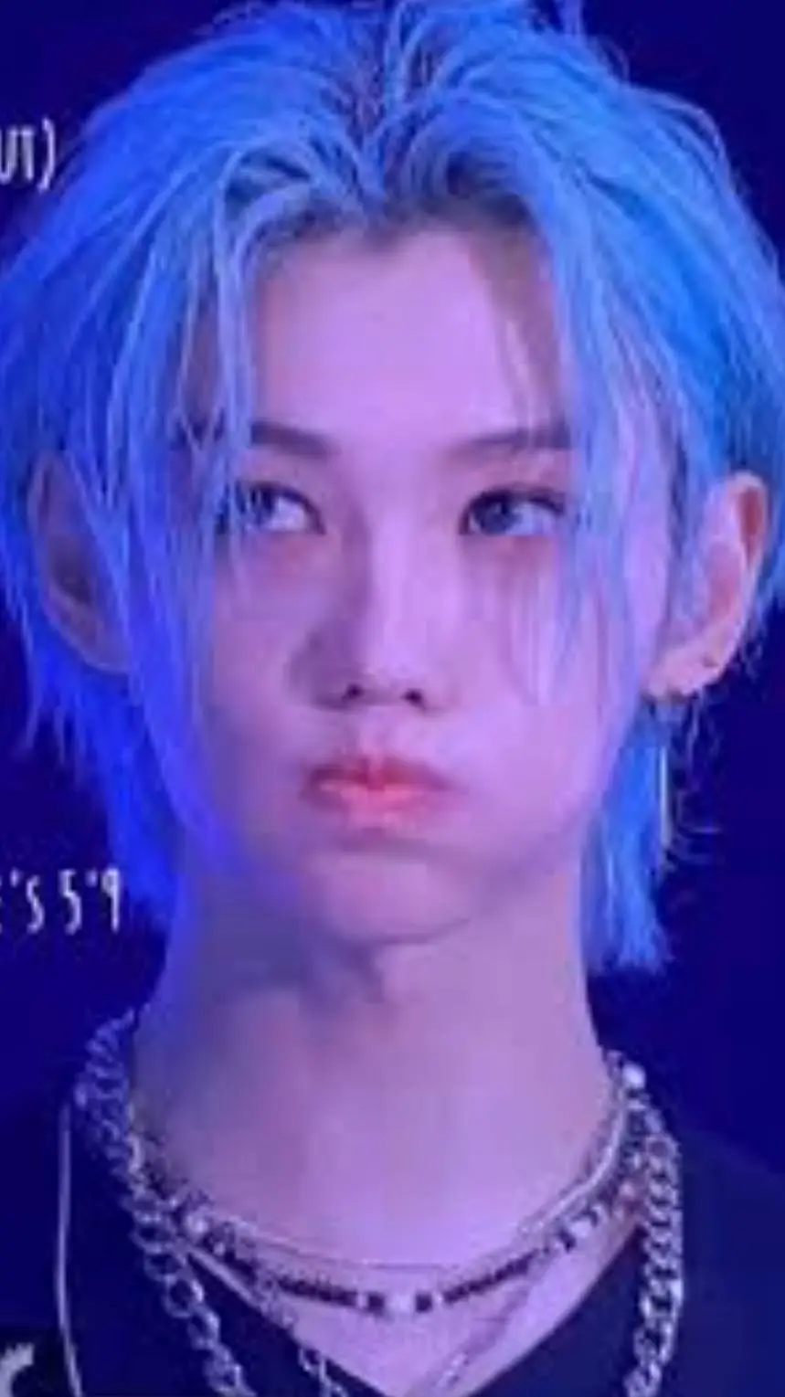 ai character: Lee Felix  background