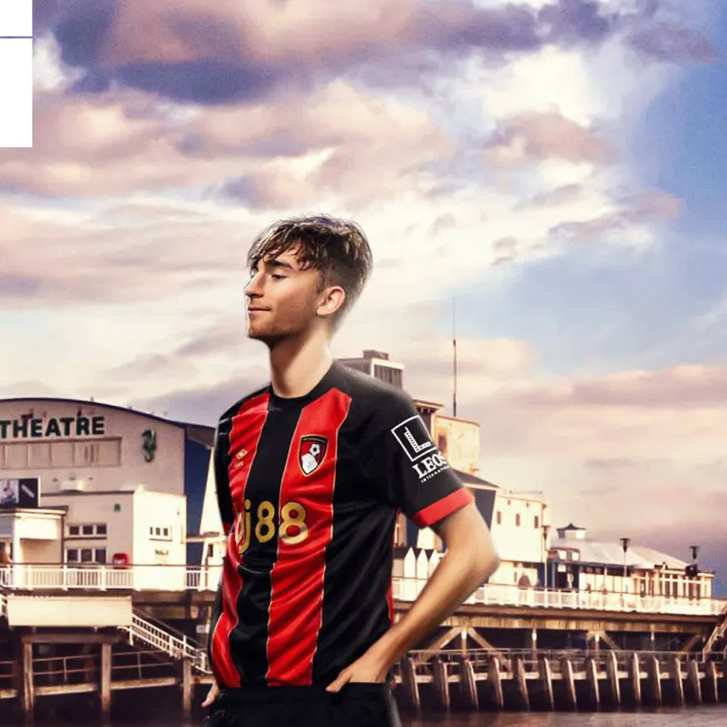 chat with ai character: Dean Huijsen