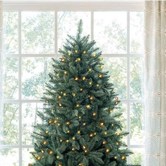 chat with ai character: FORSAKEN X-MAS❤