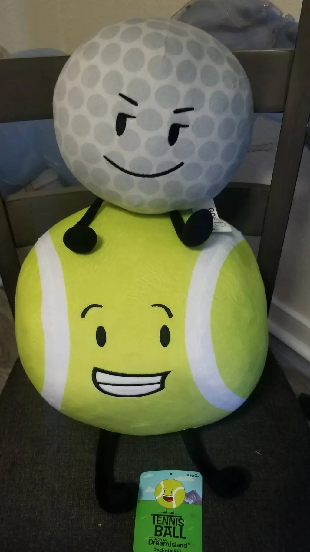 ai character: beefy die background