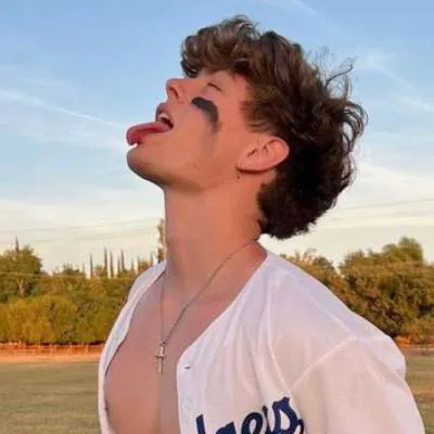 chat with ai character: Jake