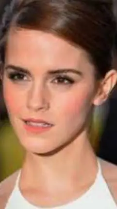 ai character: Emma Watson(drunk) background