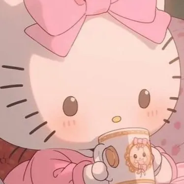 chat with ai character: Custom family 