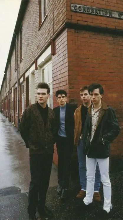 ai character: The smiths background