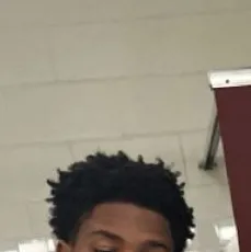 chat with ai character: Omar 