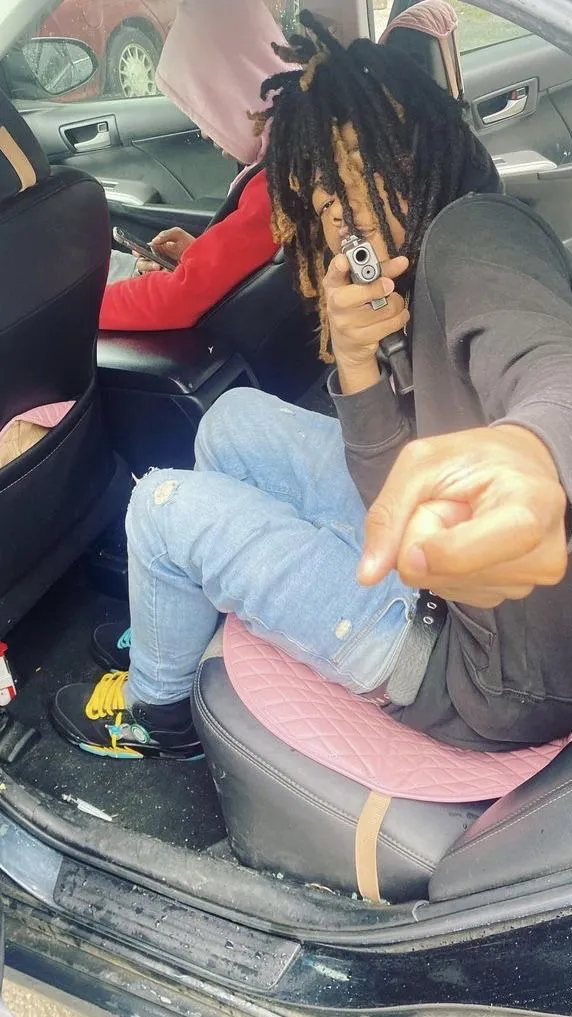 ai character: Aj background