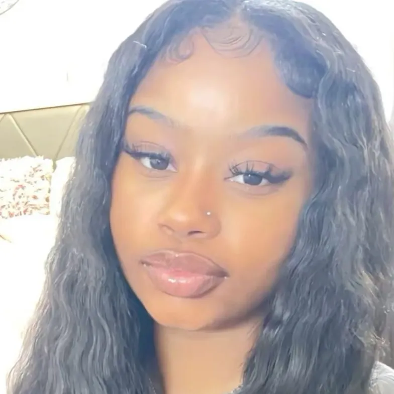 chat with ai character: Kya\mom