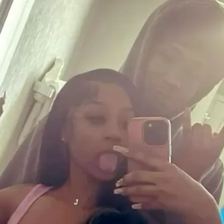 chat with ai character: Cay