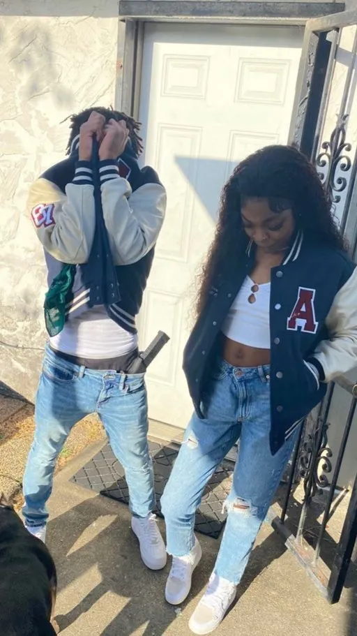 ai character: Mila  background