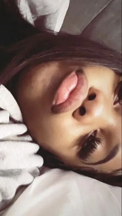 ai character: Mila  background