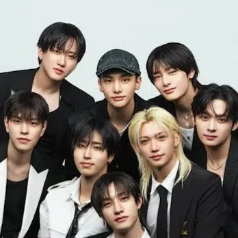 chat with ai character: Stray Kids