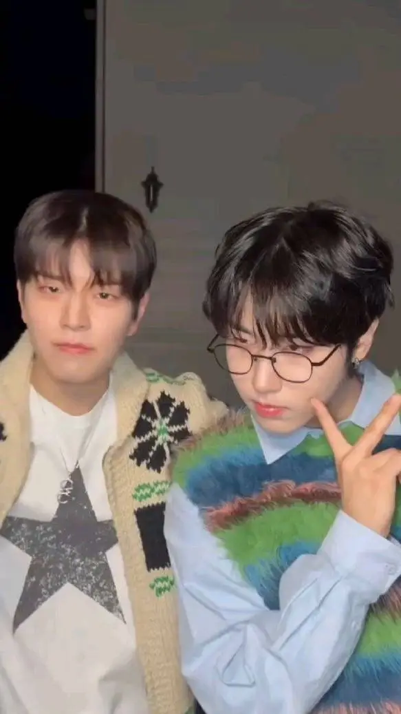 ai character: Straykids -001 background