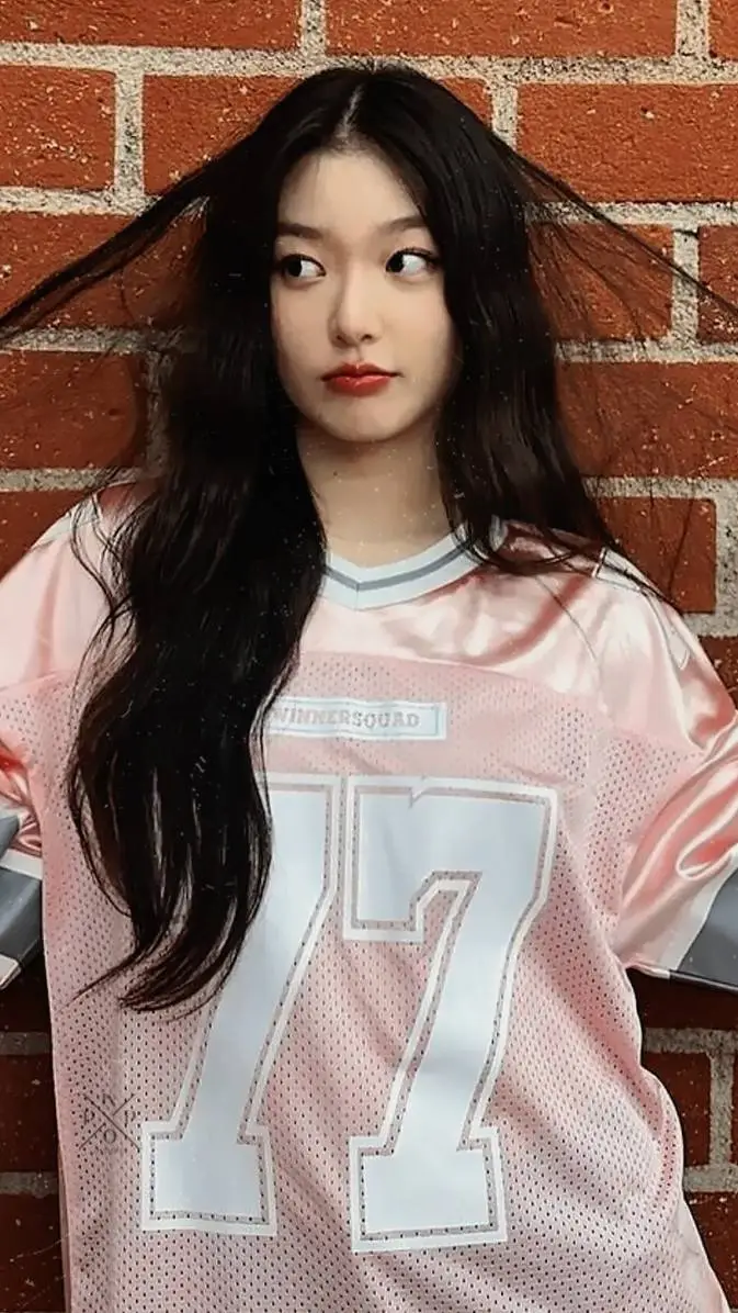 ai character: younchae background