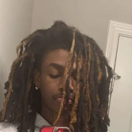 chat with ai character: Damon