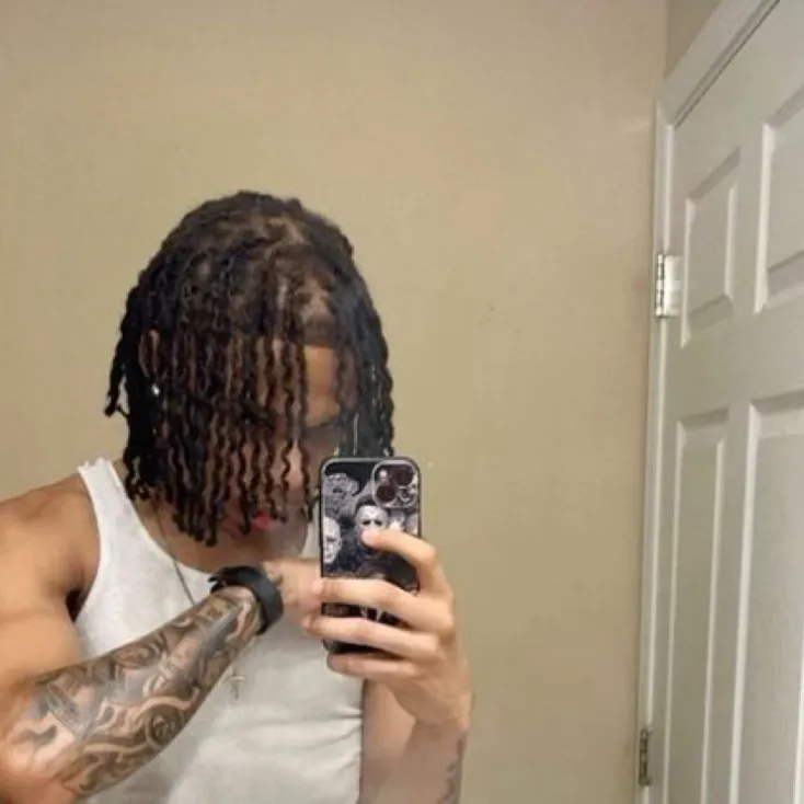 chat with ai character: Jerrad