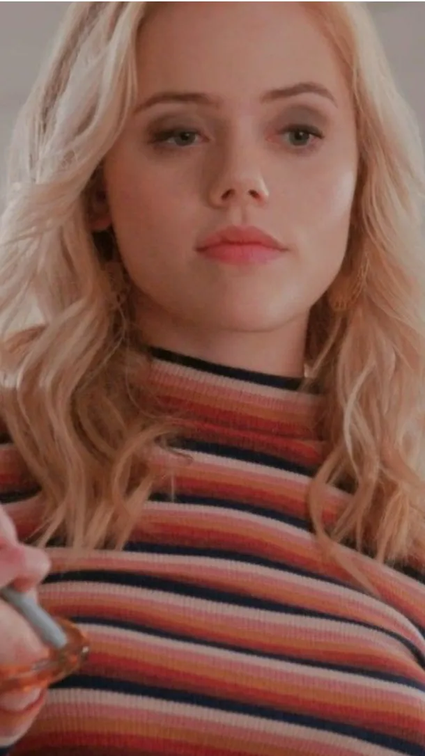 ai character: Yasmine background