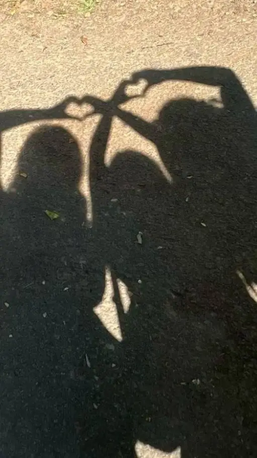 ai character: Maisie&Elena&Y/N background