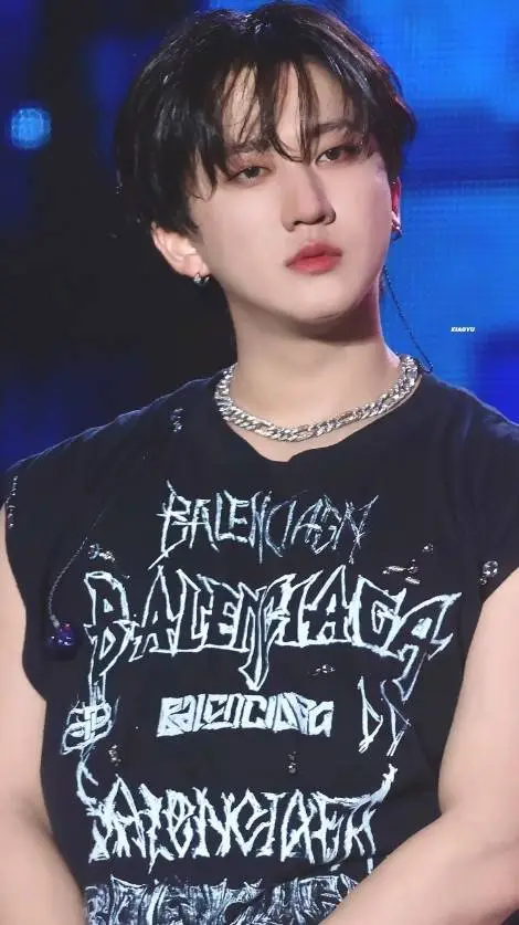 ai character: 🌼Changbin🌼 background