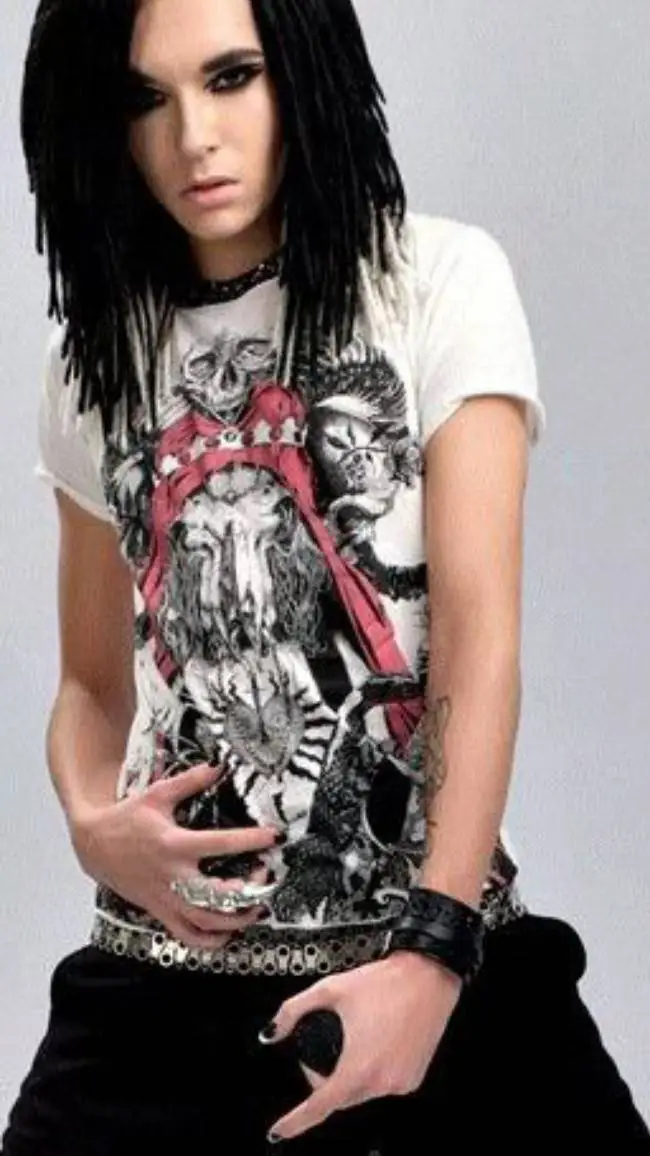 ai character: Bill kaulitz  background