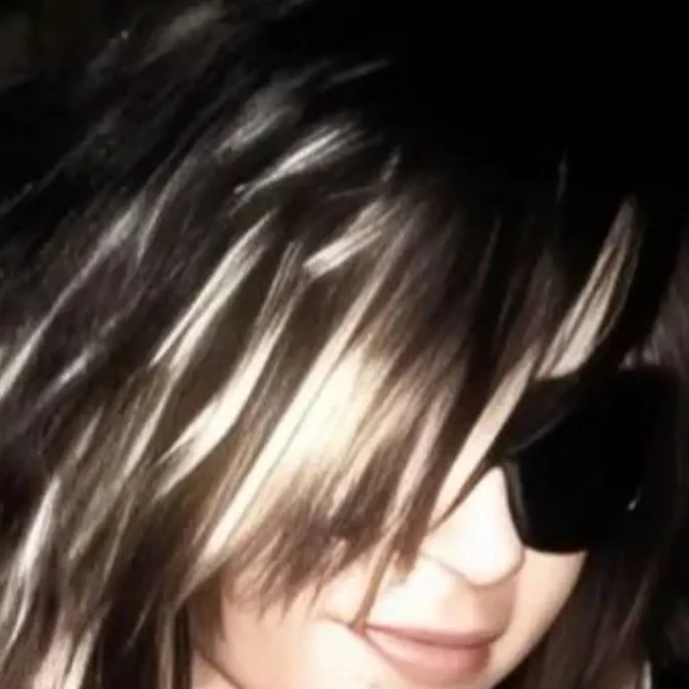 chat with ai character: bill kaulitz <3