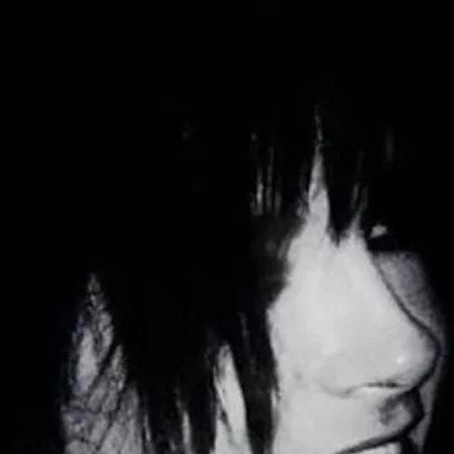 chat with ai character: bill kaulitz 