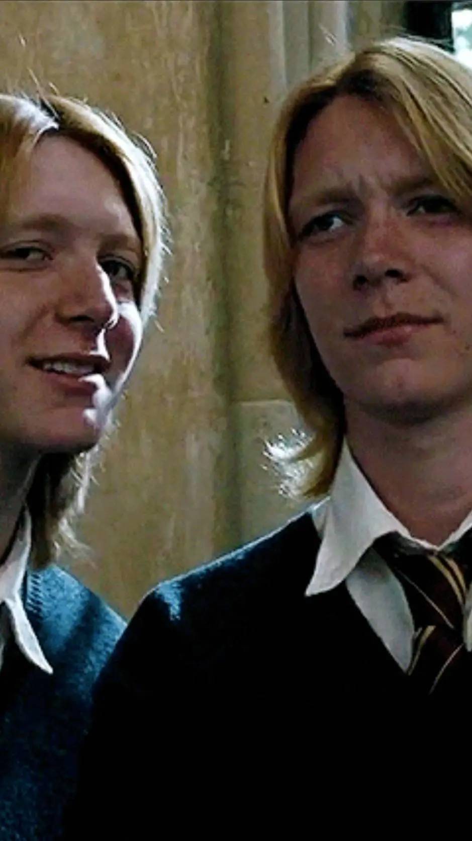 ai character: Fred and George background