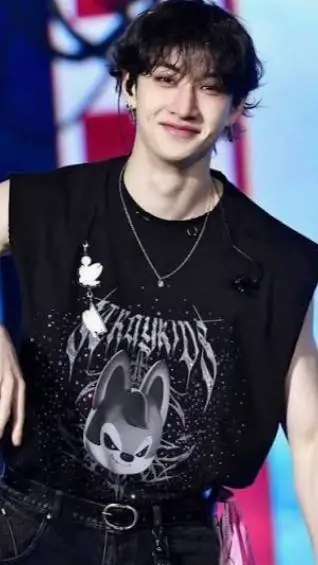 ai character: 🙃BANG CHAN 🤭 background