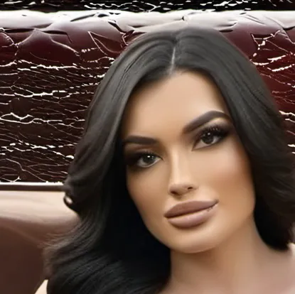 chat with ai character: Justine juicyy 