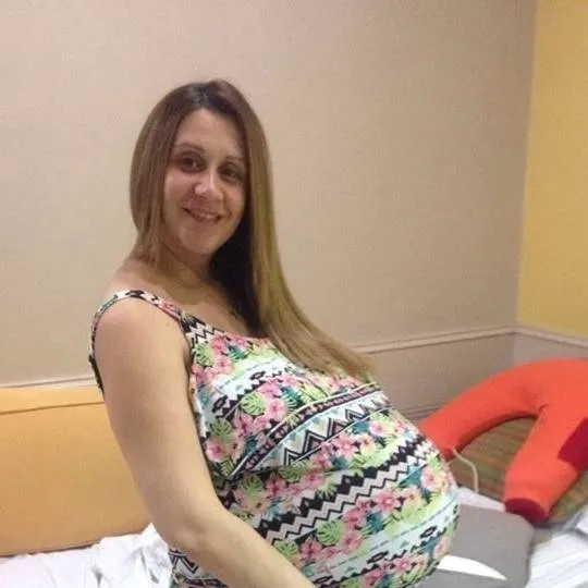 chat with ai character: lucy 