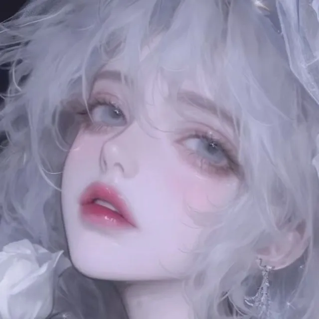chat with ai character: ɪʟɪʏᴀʜ