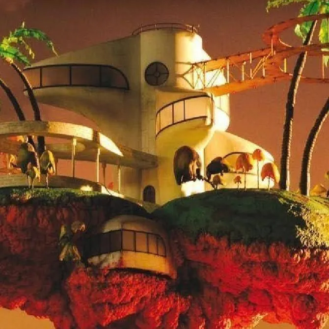 chat with ai character: Plastic Beach 