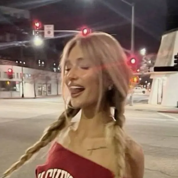 chat with ai character: Anna