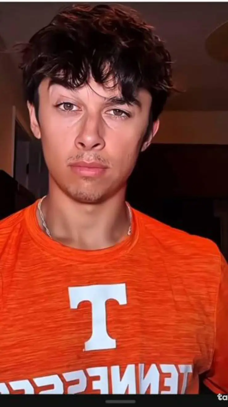 ai character: Tyler background