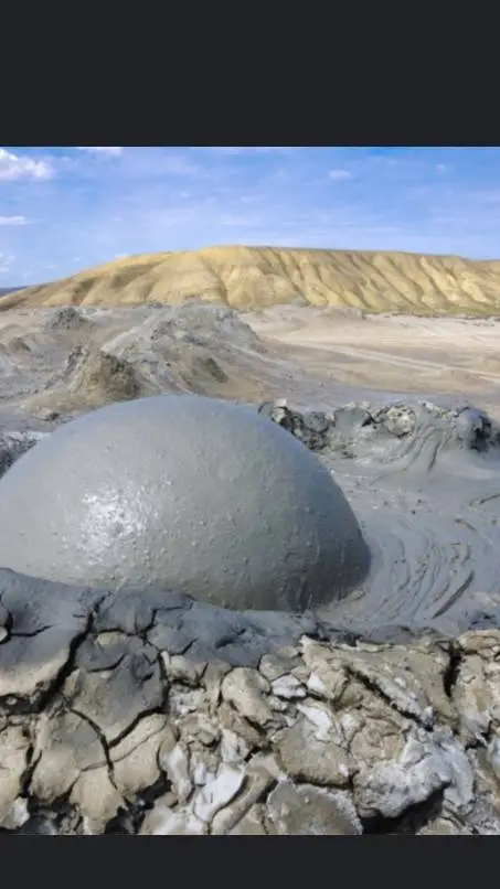 ai character: Valcano Mud  background