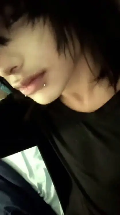 ai character: Eric  background