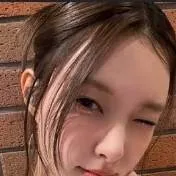 chat with ai character: Noh YUNAH