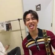 chat with ai character: SEONGHYEON 