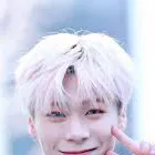 chat with ai character: Moonbin 