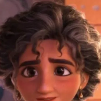 chat with ai character: Julieta Madrigal