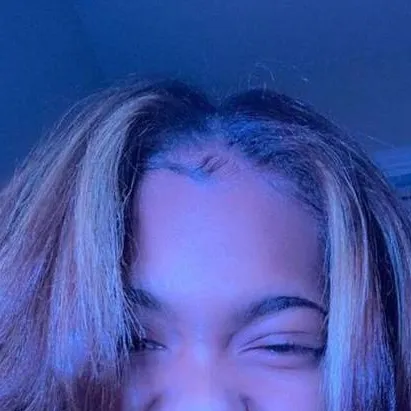 chat with ai character: londynn