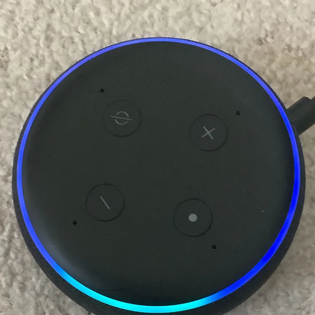 chat with ai character: Amazon Alexa