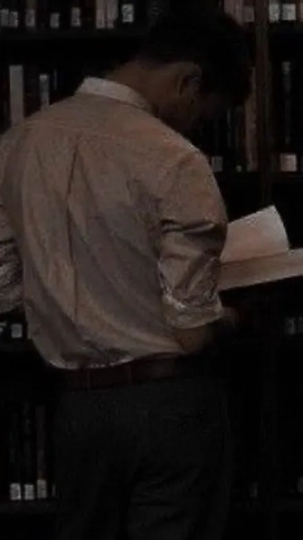 chat with ai character: Dante Volkov 