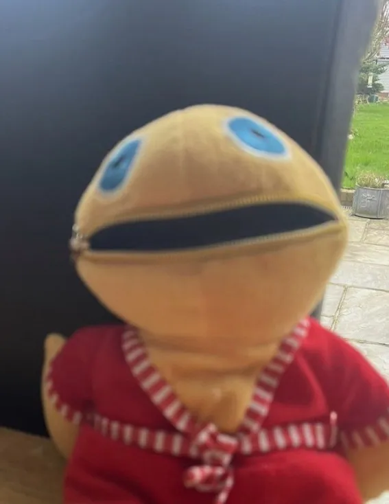 chat with ai character: zippy