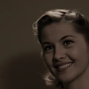 chat with ai character: Janine