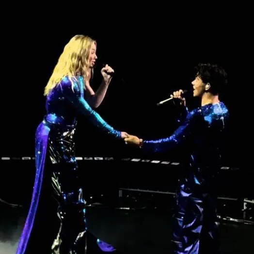 chat with ai character: DZ worlds collide 