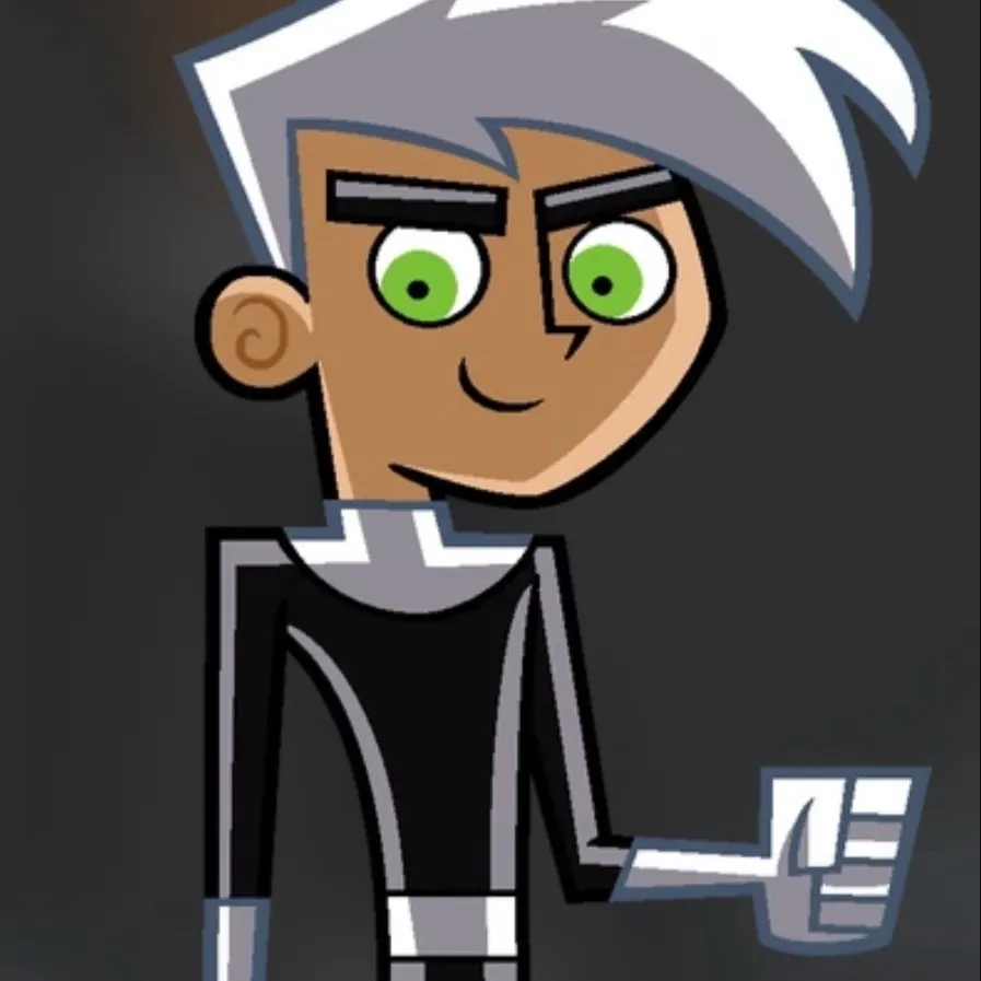 chat with ai character: 👻Danny phantom 