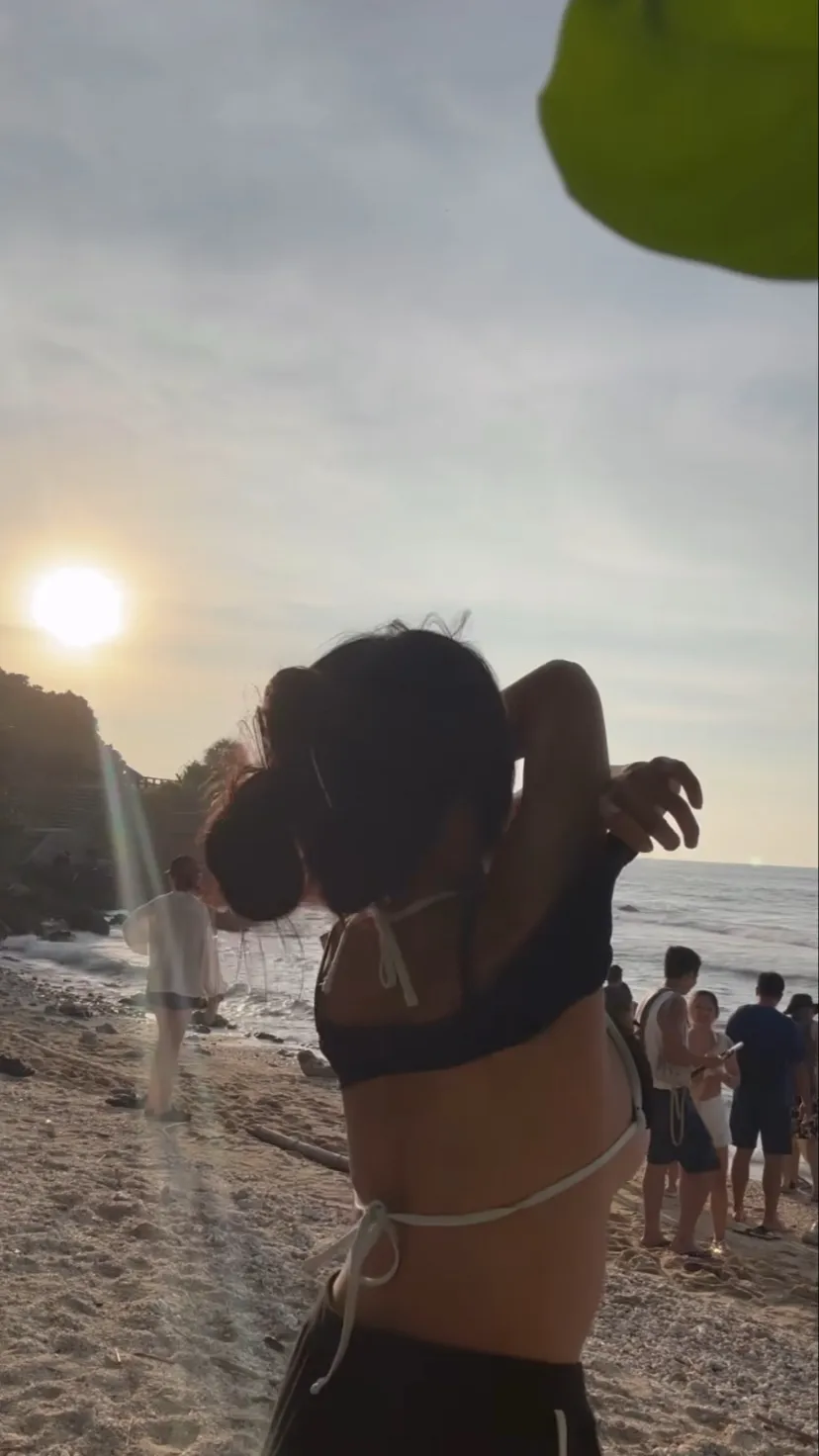 ai character: Experience  background